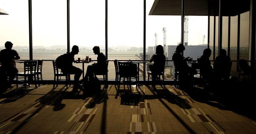 Jak można wygodnie i szybko dojechać na lotnisko